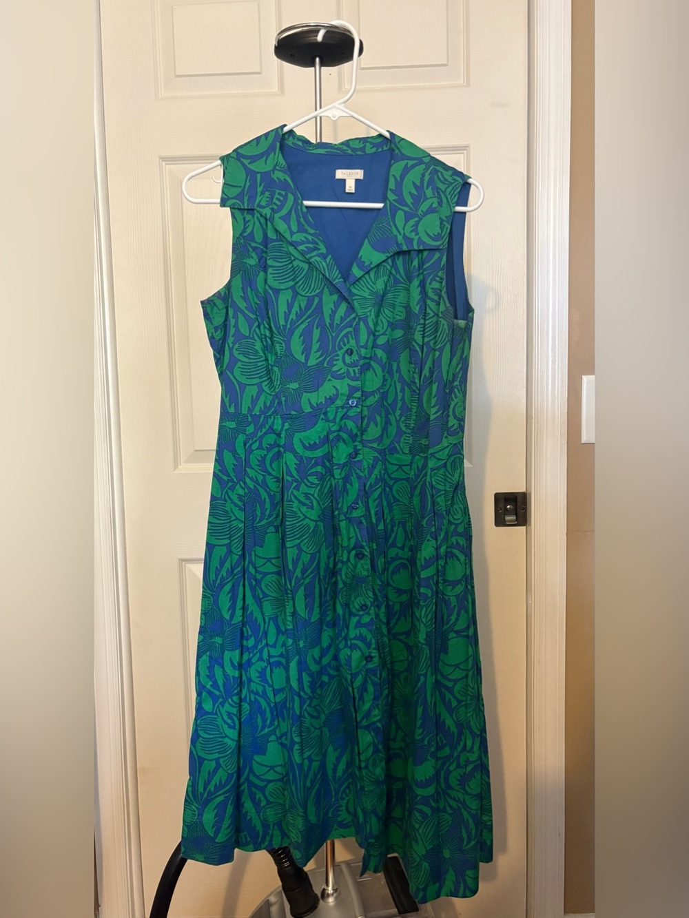 Floral Sleeveless Shirtdress